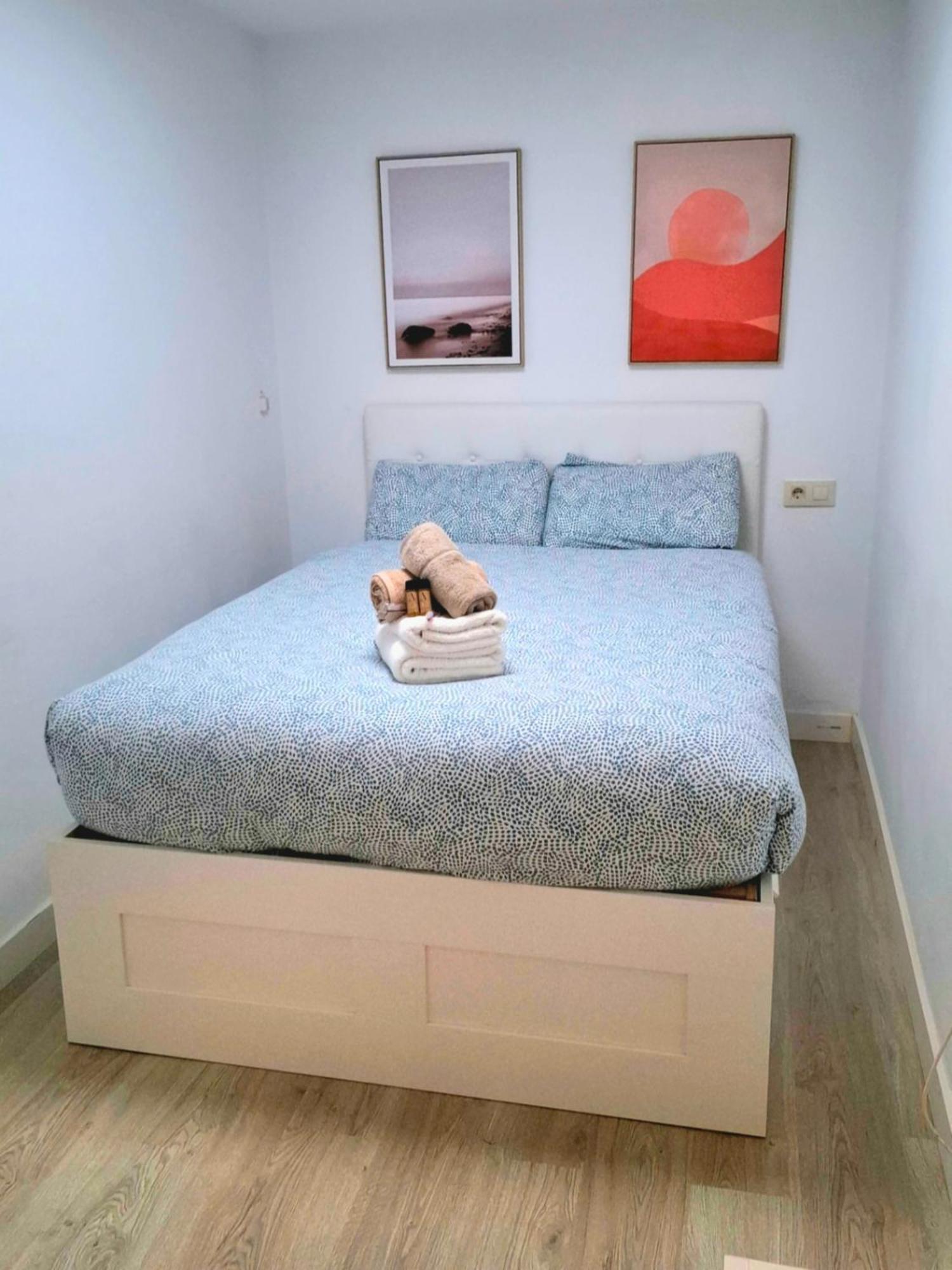 Moderno Apartamento Con Garaje Privado En El Centro De Vigo Cameră foto